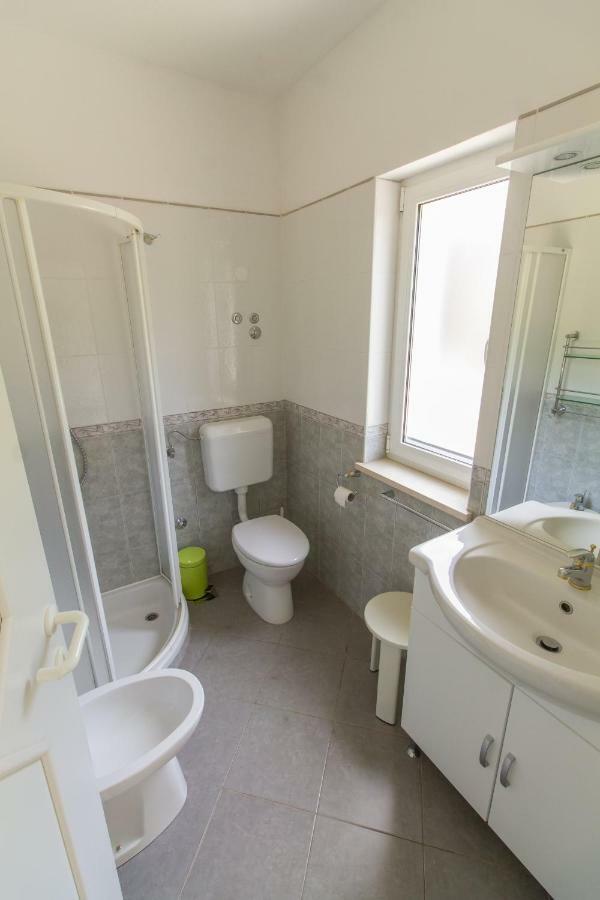 Apartments Ivana Ровини Екстериор снимка