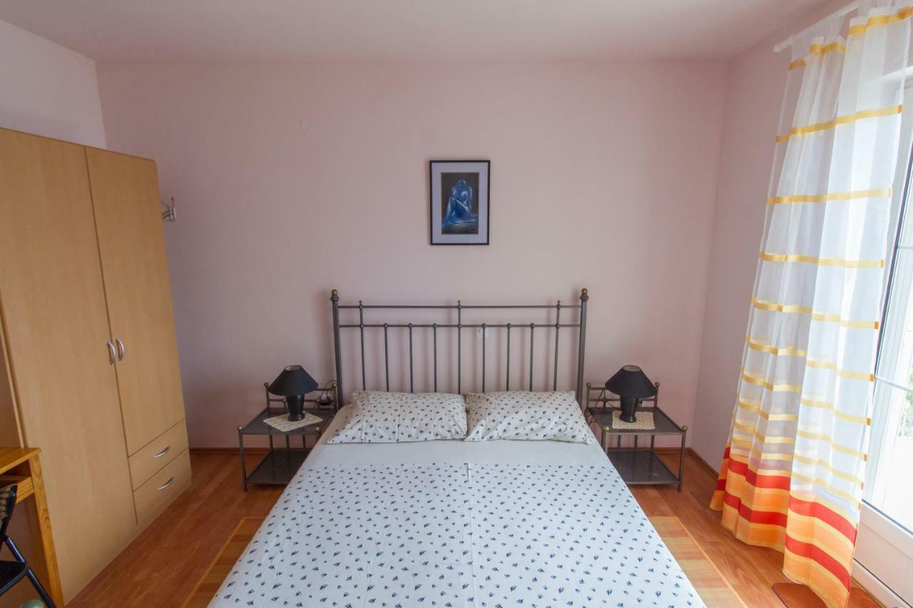 Apartments Ivana Ровини Екстериор снимка