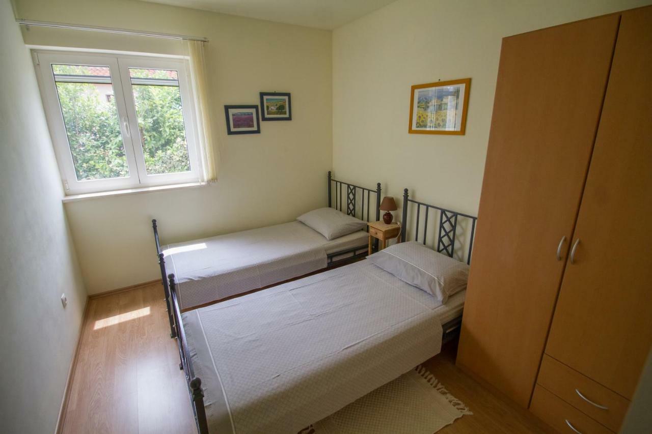Apartments Ivana Ровини Екстериор снимка